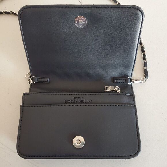 Badgley Mischka Crossbody Studio Bag Black Vegan Leather Logo Quilted Chain - Picture 4 of 10